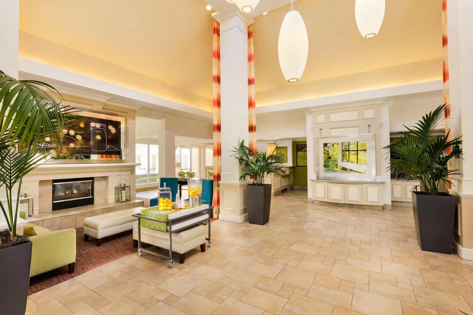 Hilton Garden Inn Roseville Exterior foto